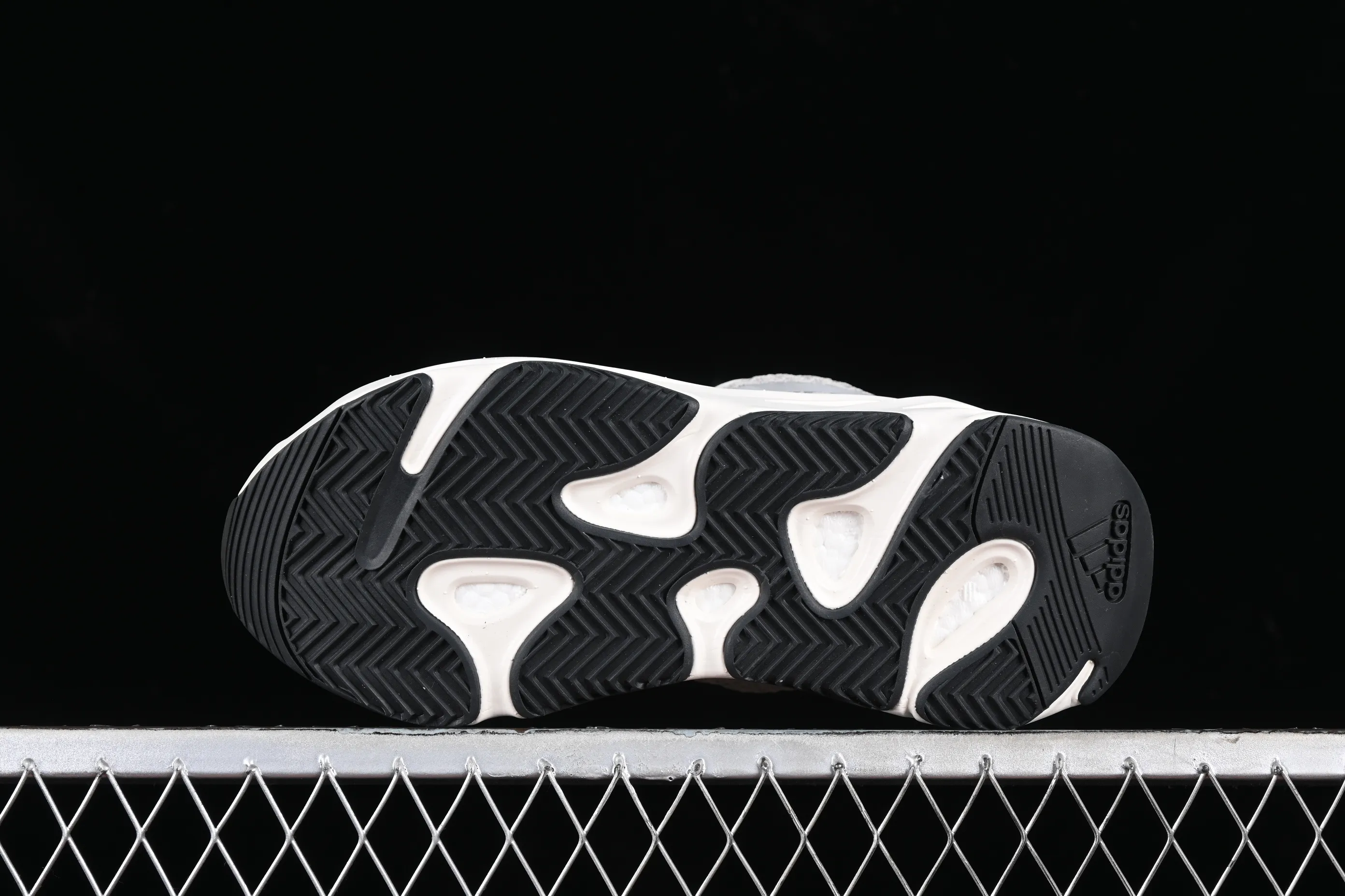 All Categories Ad Yeezy Coconut Series G Version Ad Yeezy Boost 700 V2 "Static" EF2829 Kanye Coconut 700 3M Reflective Running Shoes